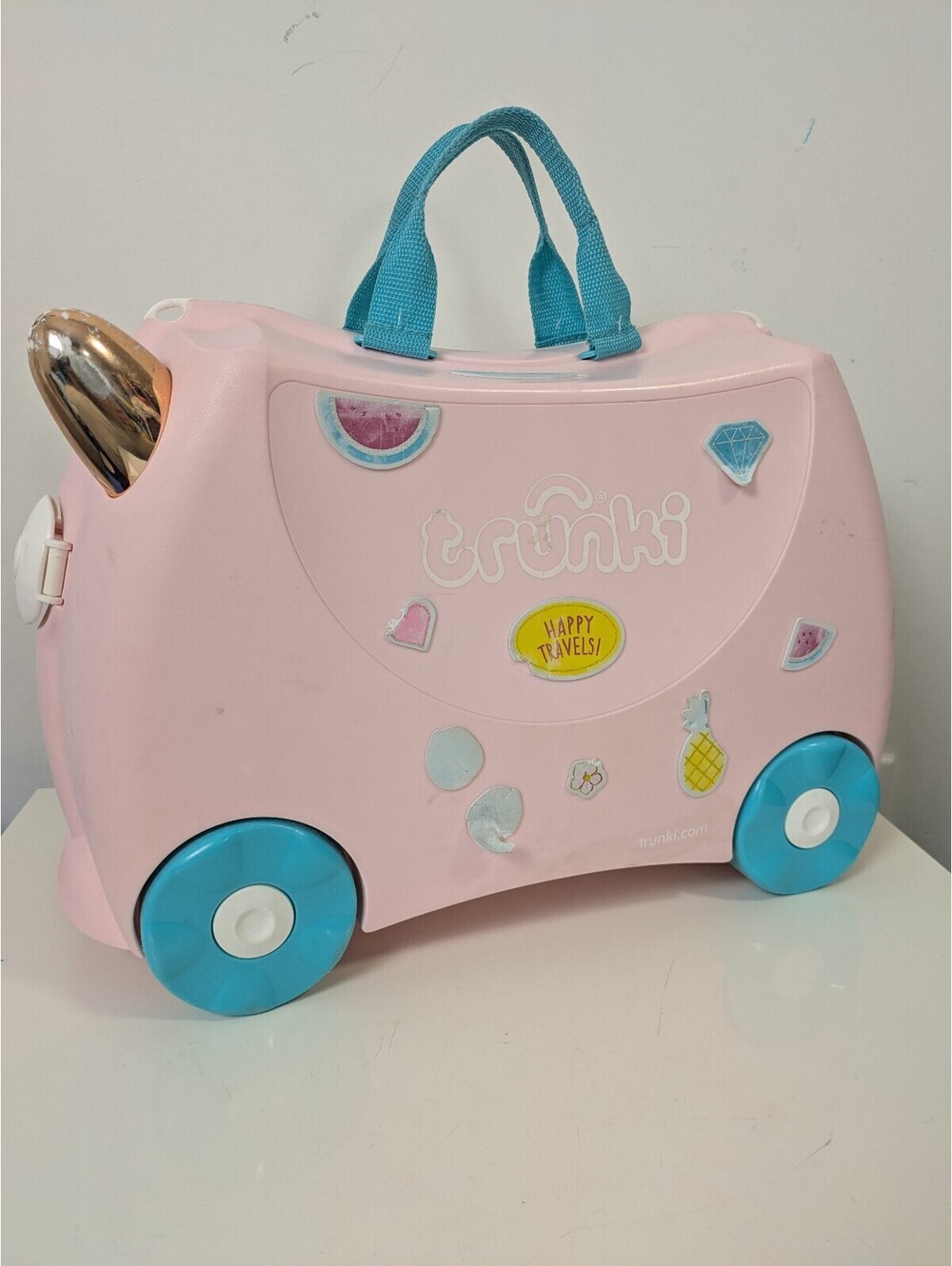 Trunkii Kids Ride-On Suitcase and Toddler Carry-On Hand Luggage (Flamingo)